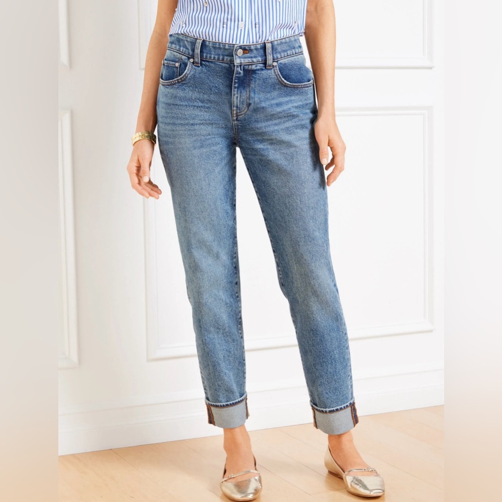 Talbots everyday relaxed jeans 2 Petite